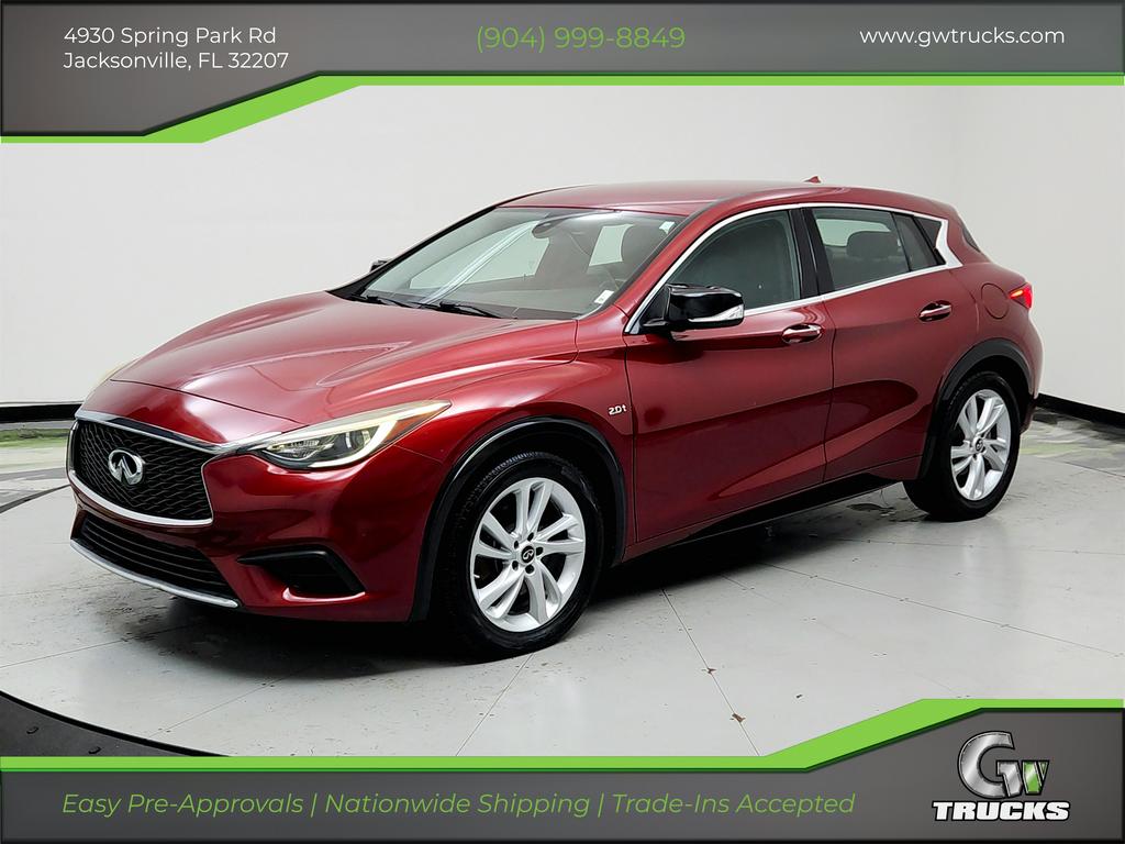 2018 INFINITI QX30 Luxury's photo